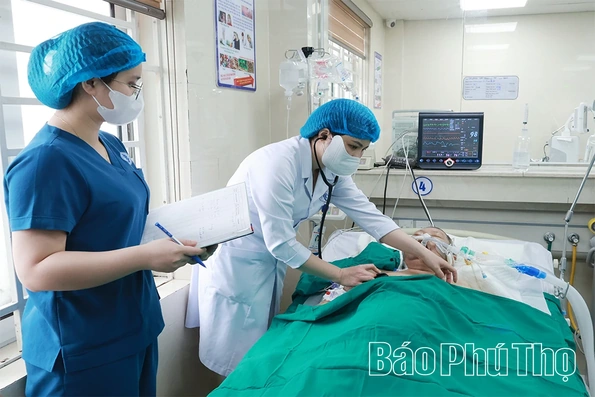 Nữ thầy thuốc ưu tú hết lòng vì người bệnh