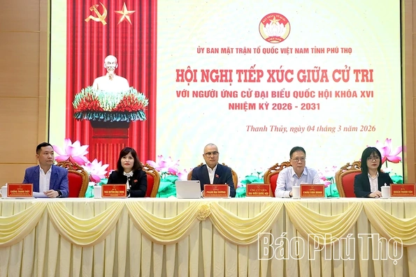 Bí thư Tỉnh ủy Phạm Đại Dương và các ứng cử viên đại biểu Quốc hội khoá XVI tiếp xúc cử tri 7 xã