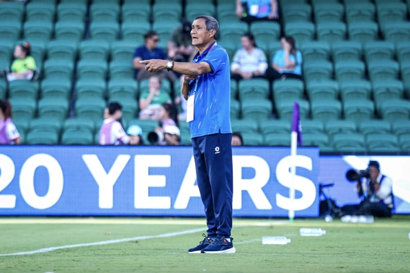 HLV Mai Đức Chung: “Tôi xin rút lui”