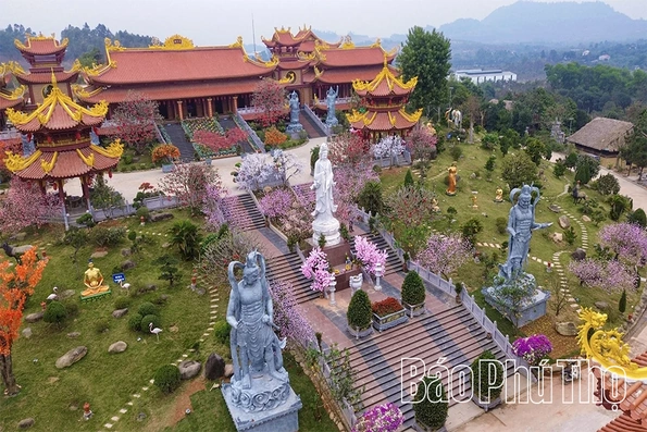 Tăng ni, phật tử Phú Thọ hướng về Ngày hội non sông