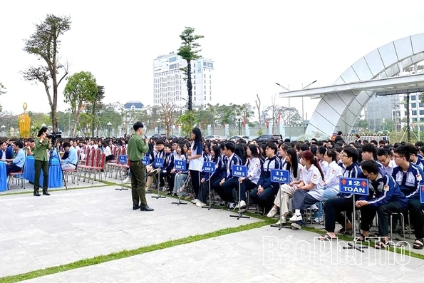 Trang bị kiến thức, kỹ năng bảo vệ dữ liệu cá nhân cho học sinh