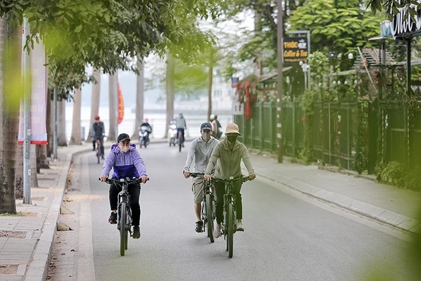 Thời tiết ngày 22/3: Bắc Bộ có mưa rào rải rác, miền Đông Nam Bộ có nơi nắng nóng