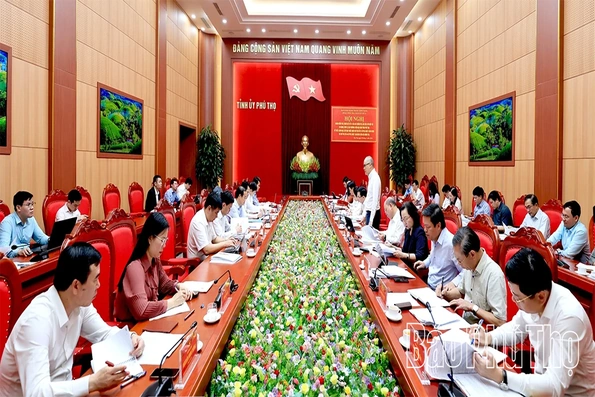 Đoàn kiểm tra, giám sát số 15 của Bộ Chính trị làm việc tại Phú Thọ