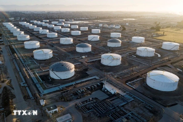 Bộ trưởng Năng lượng Mỹ: Thị trường dầu mỏ chỉ “tạm thời” gián đoạn