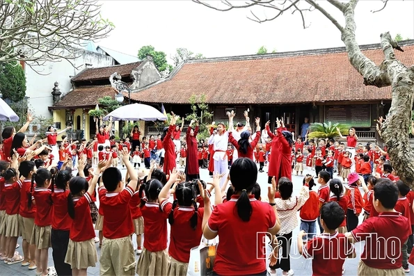 Building the Culture and People of the Ancestral Land to Meet Integration Requirements