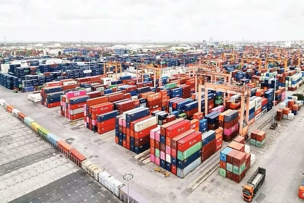 Nỗ lực duy trì sản xuất và ổn định việc làm