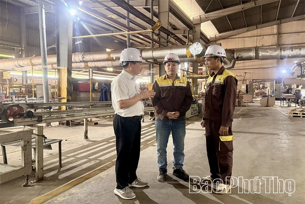 Giá xăng dầu biến động, doanh nghiệp chủ động tăng lương hỗ trợ người lao động