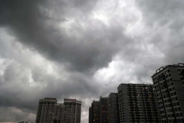 Thời tiết ngày 4/4: Mưa dông cục bộ ở Đông Bắc Bộ, nắng nóng gia tăng trên diện rộng