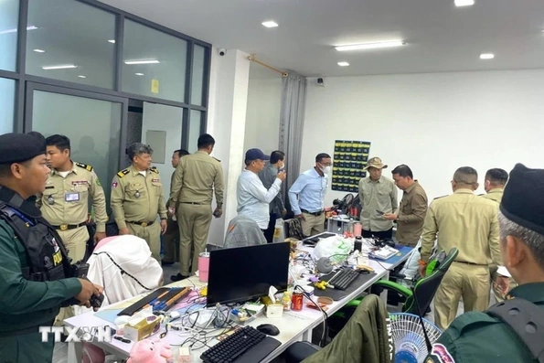 Thượng viện Campuchia thông qua dự luật chống lừa đảo trực tuyến