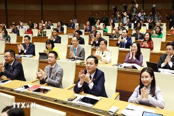 Hôm nay, Quốc hội khóa XVI bàn về kế hoạch tài chính quốc gia, vay và trả nợ công