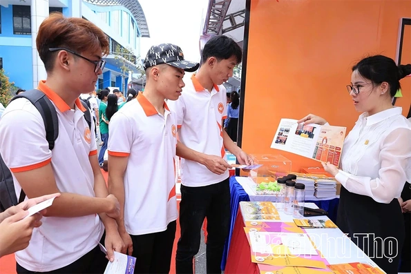 Gian nan tìm việc đúng nghề