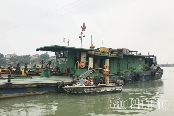 Phạt tiền trên 1,3 tỷ đồng các trường hợp vi phạm giao thông đường thủy