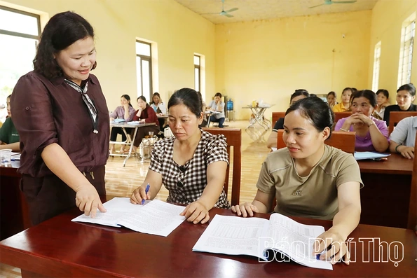 Trao sinh kế bền vững cho cộng đồng đặc biệt khó khăn