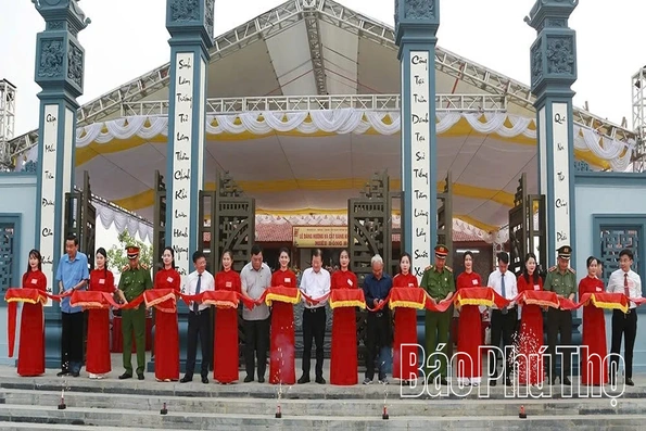 Dâng hương tưởng niệm Tả tướng quốc Trần Nguyên Hãn và khánh thành miếu Đông Hồ