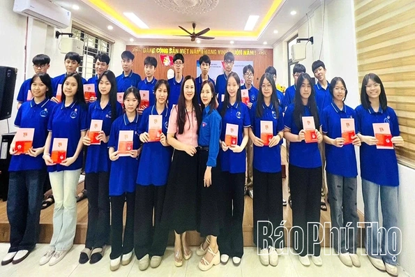 Phú Thọ kết nạp 13.187 đoàn viên mới