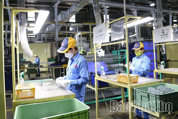 Cải thiện môi trường đầu tư, nâng cao năng lực cạnh tranh cấp tỉnh