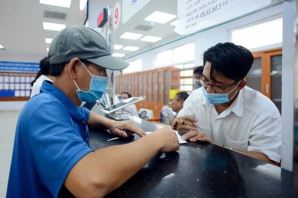 Trường hợp cán bộ không chuyên trách phải trả lại tiền trợ cấp tinh giản