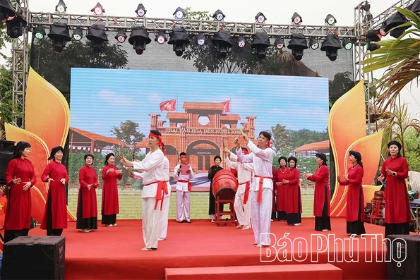 Sắc màu các dân tộc tại hội trại văn hóa