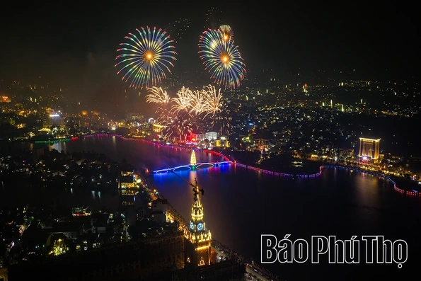 Rực rỡ “hoa trời” dịp Giỗ Tổ