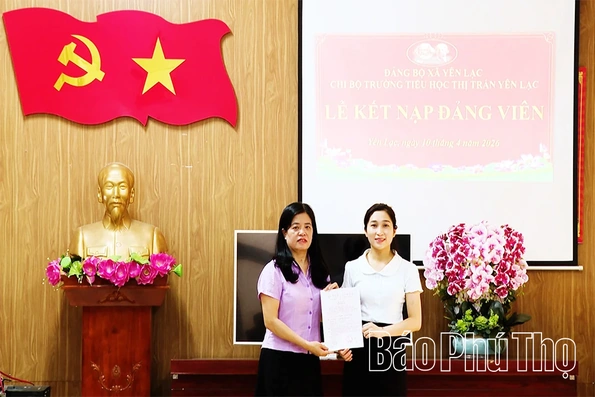 Yên Lạc chú trọng tạo nguồn, phát triển đảng viên mới