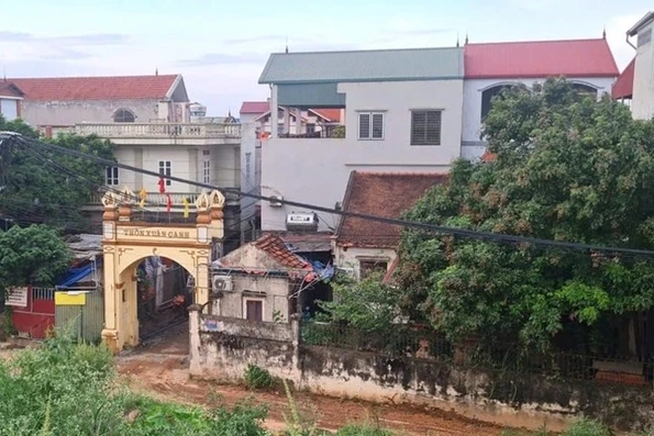 Hội đồng nhân dân xã quyết định thành lập, tổ chức lại, đổi tên thôn, tổ dân phố