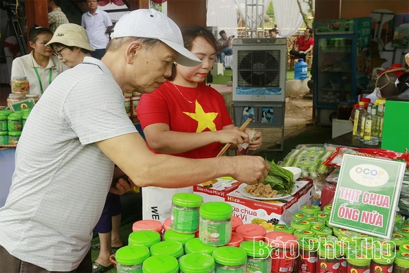 Đưa hương vị núi rừng về Giỗ Tổ