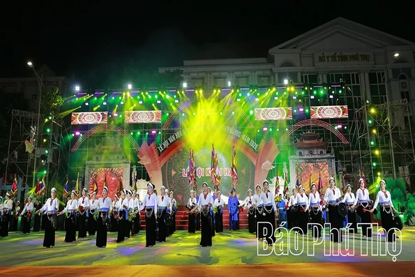 Lễ hội văn hóa dân gian đường phố - “Thanh âm nguồn cội”