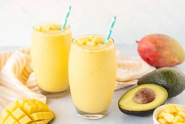 Lợi ích bất ngờ khi ăn sinh tố bơ và xoài