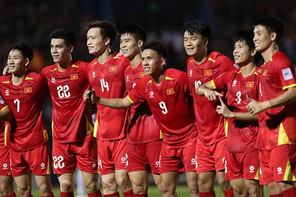 Tuyển Việt Nam: Trăm cái khó, liệu có ló cái khôn?