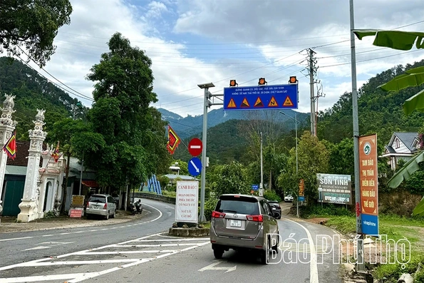 Cảnh báo nguy cơ mất an toàn giao thông trên đường lên Tam Đảo dịp nghỉ lễ