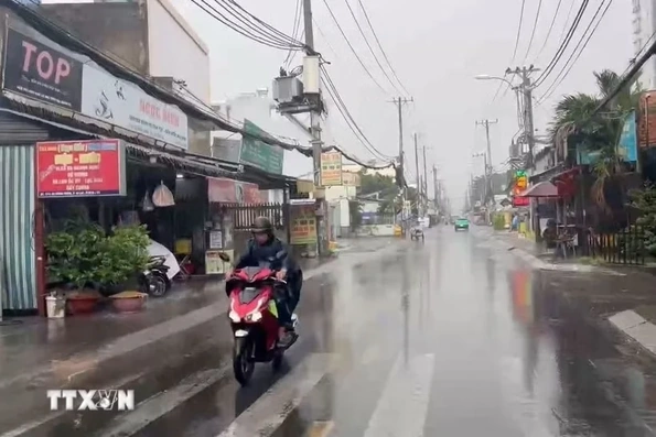 Thời tiết ngày 6/5: Bắc Bộ, Trung Bộ nắng gián đoạn, chiều tối có mưa dông