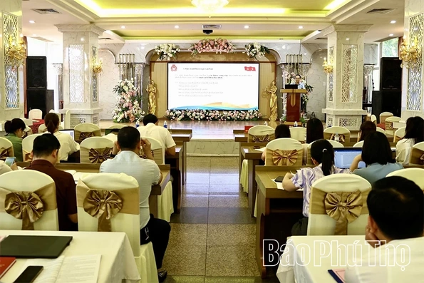 Nâng cao hiệu quả công tác tham mưu, tổng hợp cho cán bộ văn phòng cấp ủy