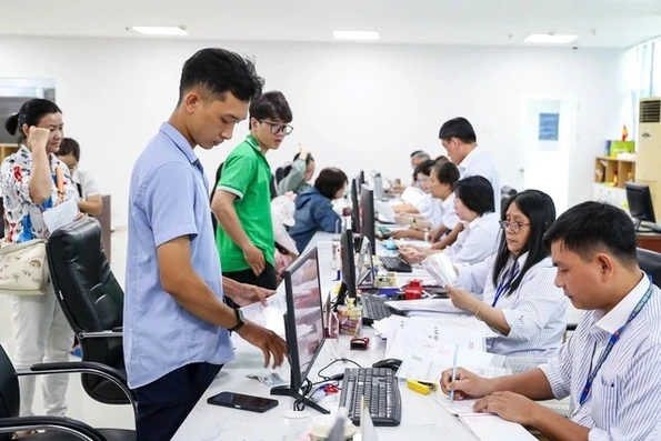 Tinh giản cán bộ yếu kém, đưa cấp phó vượt quy định từ tỉnh về xã