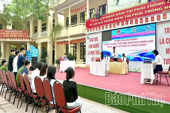 Phiên tòa giả định tuyên truyền pháp luật về tội “Gây rối trật tự công cộng”