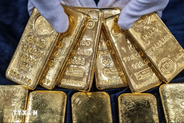 Giá vàng tăng trở lại khi giá dầu và đồng USD đồng loạt hạ nhiệt