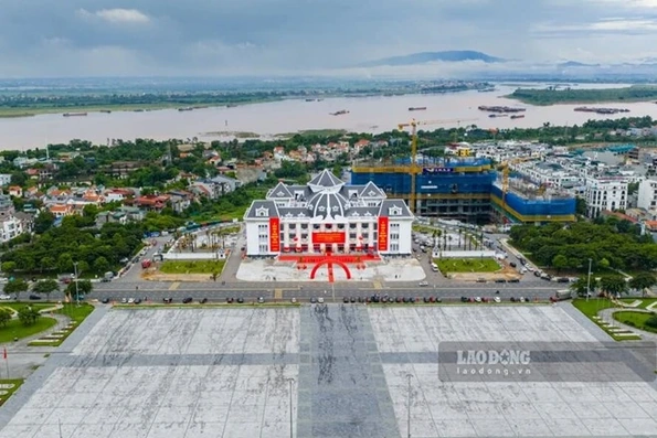 Phường Việt Trì triển khai dự án 85 tỉ đồng “thay áo” quảng trường Hùng Vương