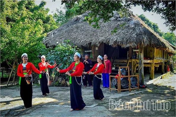 Đánh thức tiềm năng du lịch vùng Mường