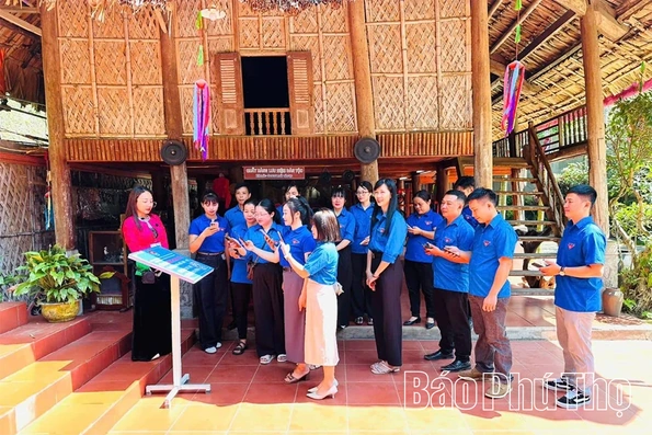 Khơi dậy khát vọng cống hiến trong thanh niên