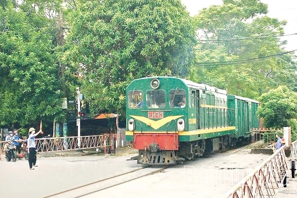 Giữ an toàn giao thông đường sắt