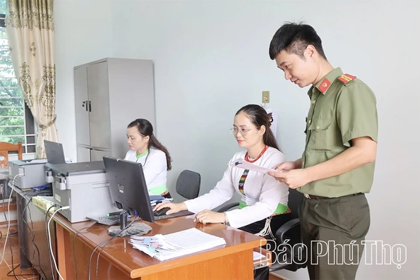 Làm chủ “trận địa số”