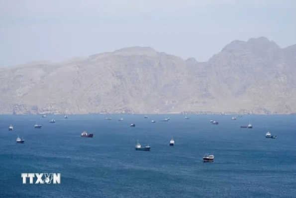 Iran tạo điều kiện cho tàu Nhật Bản đi qua Eo biển Hormuz