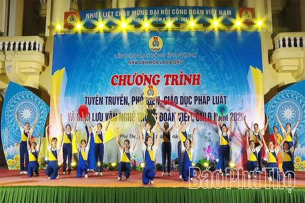 Tuyên truyền pháp luật và giao lưu văn nghệ trong đoàn viên, công nhân lao động