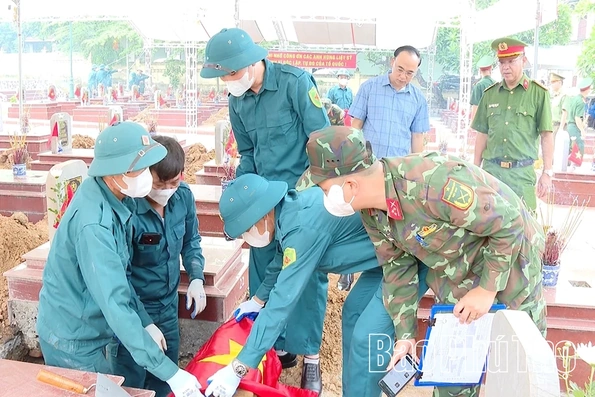 Triển khai lấy mẫu hài cốt liệt sĩ tại các nghĩa trang liệt sĩ xã Hoàng An