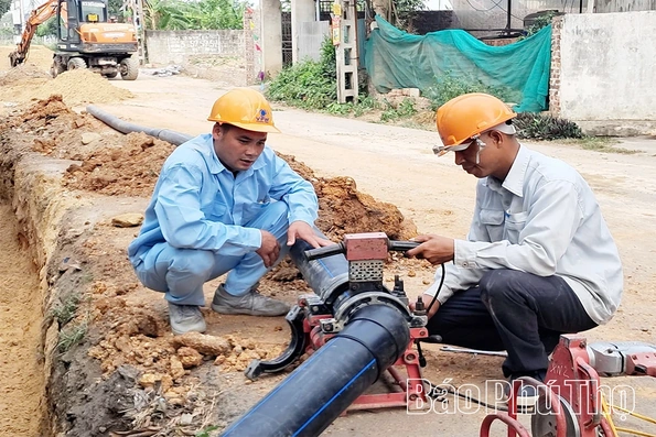 Mở rộng mạng lưới, đáp ứng nhu cầu nước sạch