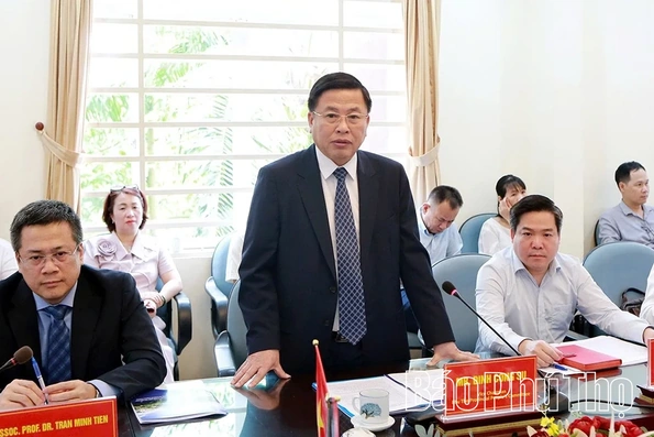 Đoàn công tác Bộ Nông nghiệp và Lâm nghiệp nước Cộng hòa Angola làm việc tại Phú Thọ