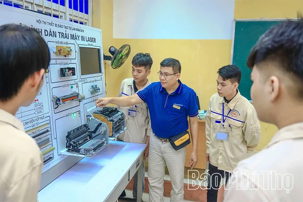 Nút thắt nhân lực phía sau những con số tăng trưởng