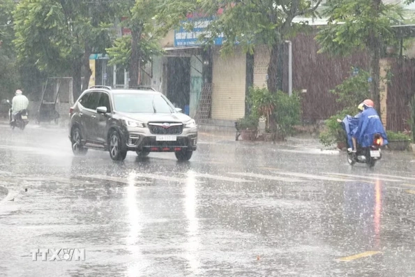 Thời tiết ngày 29/6: Bắc Bộ mưa to cục bộ, Trung Bộ nắng nóng gay gắt