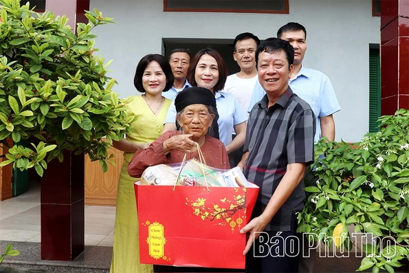 Vĩnh Yên chăm lo người có công bằng những việc làm thiết thực
