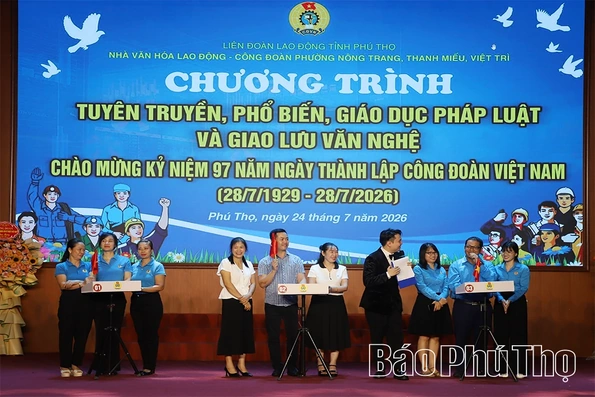 Nâng cao hiểu biết pháp luật, lan tỏa phong trào văn hóa trong đoàn viên, người lao động