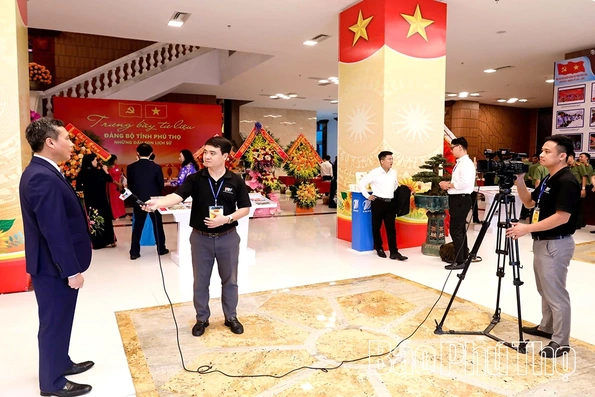 Báo chí&nbsp;Đất Tổ&nbsp;trong kỷ nguyên&nbsp;số